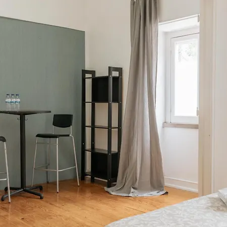 Aquilla's Family 103 By Mycelia * ליסבון