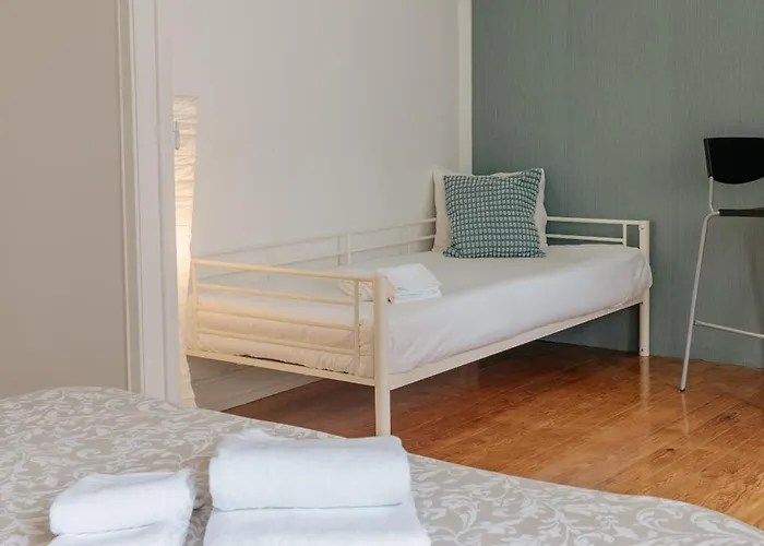 Aquilla's Family 103 By Mycelia Guest house