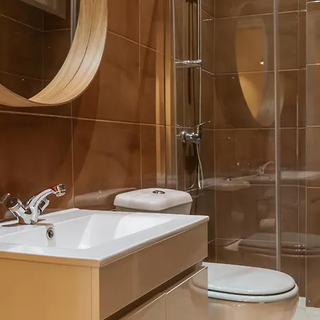 Aquilla's Family 103 By Mycelia 게스트하우스 *